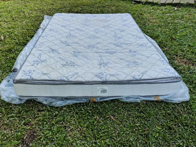 Com entrega colchão casal espuma