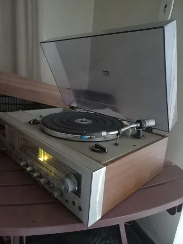 Som Sharp vintage
