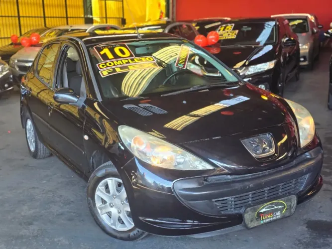 Peugeot 207 XR 1.4 Flex 8V 5P 2010