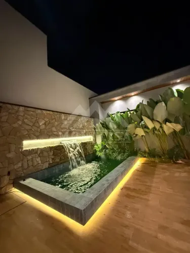 Linda casa mobiliada e com piscina no Condomínio Villa Segura