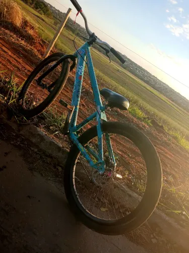 BICICLETA VIKING ARO 26 TUFF 30 EM OTIMO ESTADO CUBO BARULHENTO K7