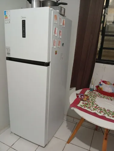 Geladeira midea Frost Free 