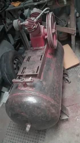 2 COMPRESSORES PARA VENDER CADA UM