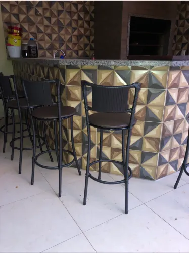 Promoção de banquetas altas reforçadas 