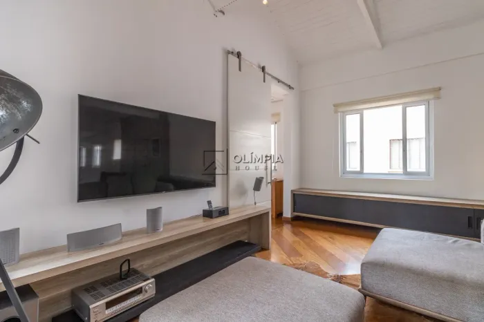 Aluguel Cobertura 6 Dormitórios - 370 m² Jardim Paulista