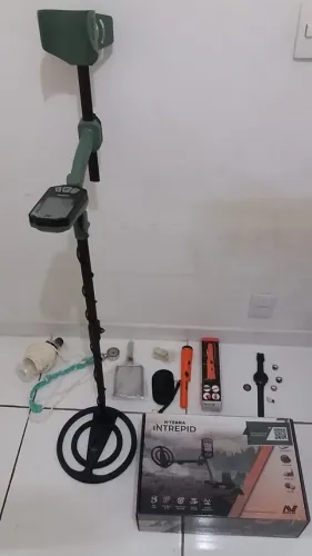 DETECTOR DE METAIS