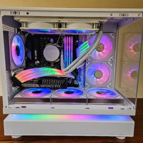 PC GAMER RTX 5060 | 7 5700X | 32GB RAM
