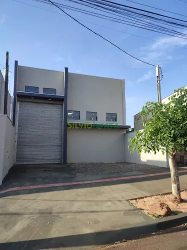 EXCELENTE SALÃO COMERCIAL DE 200 M² PARA ALUGAR NO JARDIM SÃO FRANCISCO.