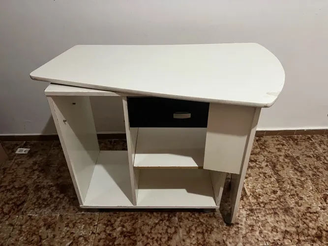 Mesa de quarto