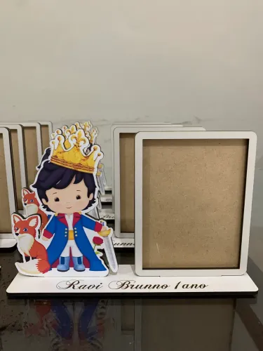 Display com moldura pequeno principe