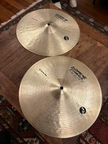 par de pratos hi hat chimbau Domene Dante 14" B20