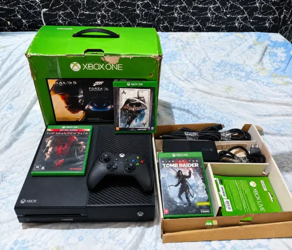 Xbox One 500GB + Controle + 3 Jogos + Caixa Original