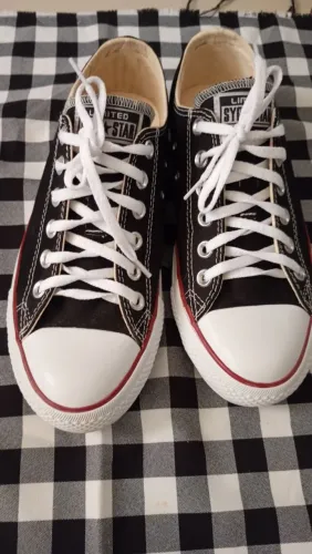 Tênis tipo AllStar tamanho 39