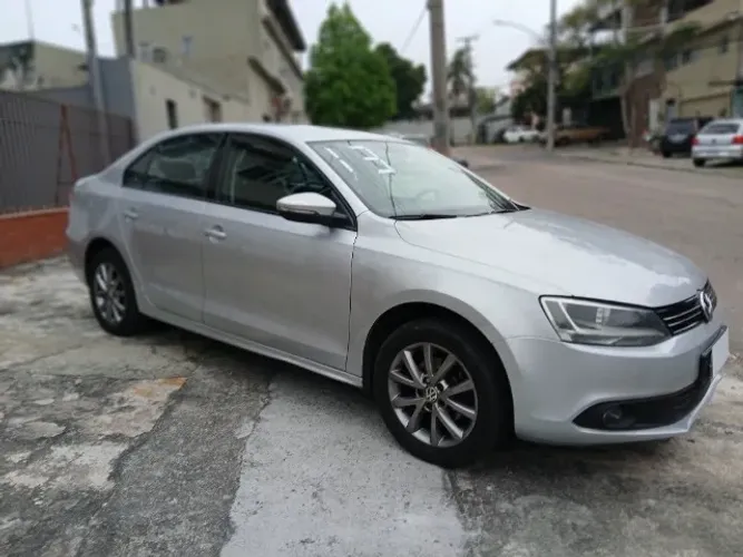 Volkswagen Jetta Comfortline 2.0 T.flex 8V 4P Tipt. 2013
