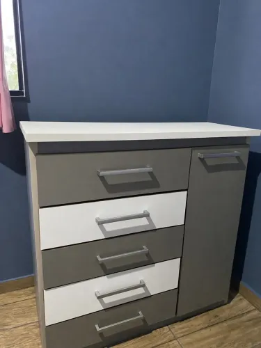 Cômoda nova