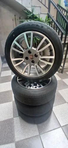 Jogo de rodas aro 16 Fiat zeradas com pneus 185/55/16 zerados