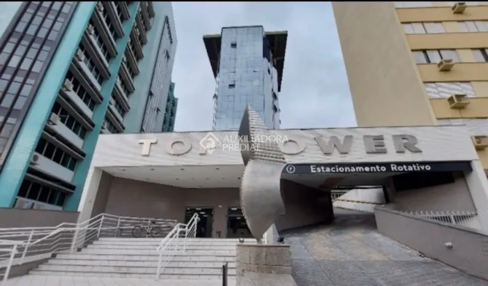 Sala comercial à venda, 31m², no Centro, FLORIANÓPOLIS - SC