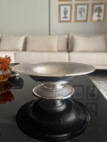Antiga Fruteira ou Centro de Mesa em metal banhada