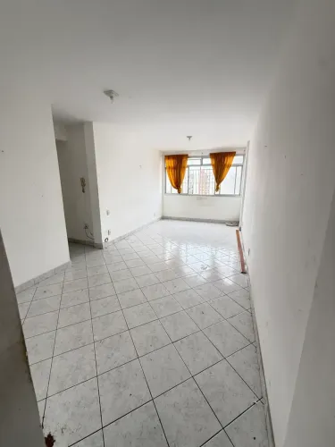 Apartamento 145m2 com 3 quartos 1 suite, andar alto com sol da manhã e vista Livre.
