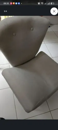 Poltrona cinza bem conservada por 200 reais