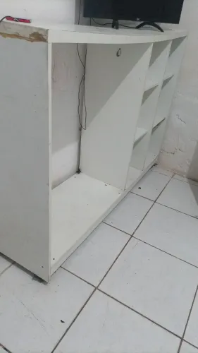 Balcão prateleira com arara