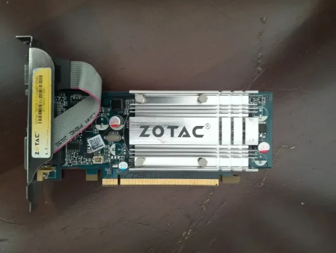 PLACA VÍDEO ZOTAC GS-7200 64 BITS DDR2 PCI-E