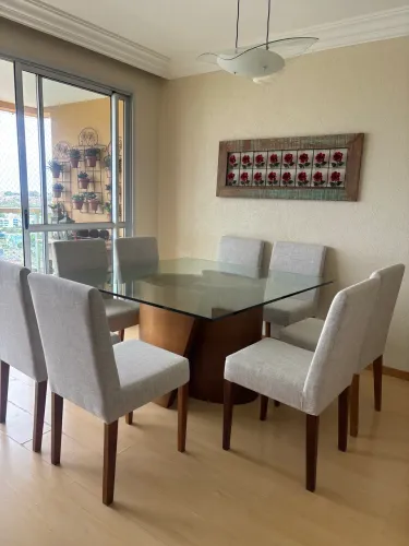 Mesa de Jantar 8 Lugares com Tampo de Vidro + 8 Cadeiras