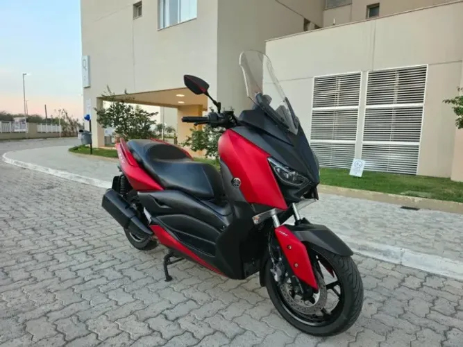Yamaha XMAX 250 ABS 2021 - Vermelha - 57.100 km