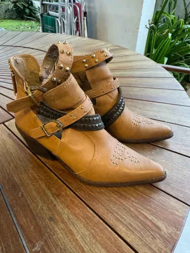 Bota Lança Perfume 