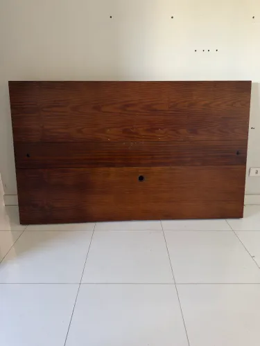 Painel de tv em madeira maciça 1,8x1,1