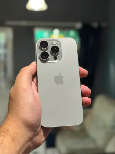 iPhone 16 pro natural 256 GB 90% <br>R$4.990,00