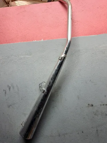 Escapamento para motocicleta, protork estralador, utilizei apenas 2 vezes .
