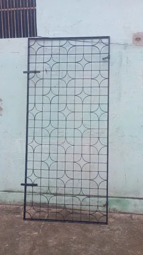 Grades e portões