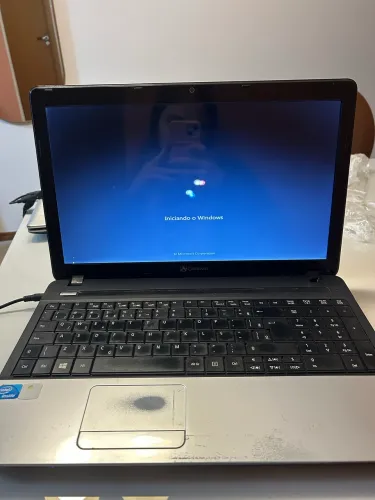 Vendo notebook super barato pra sair rápido