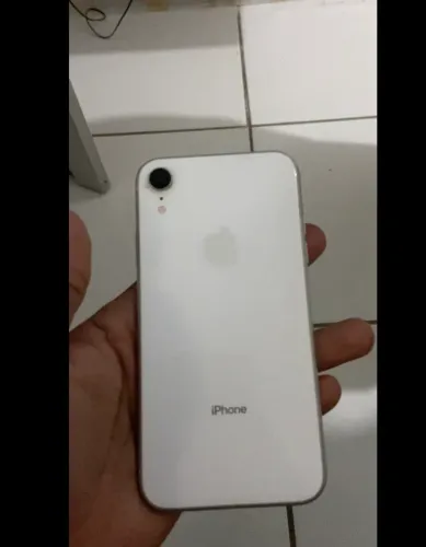 IPHONE XR - VENDO COM DEFEITO