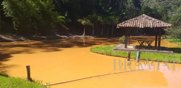 Sítio em Vitor Hugo com 62.500 m², com casa com 3 quartos em Vitor Hugo, Marechal Floriano