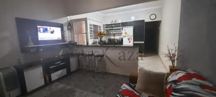 Casa - Residencial Altos do Bosque - 2 Dormitórios - 115m².