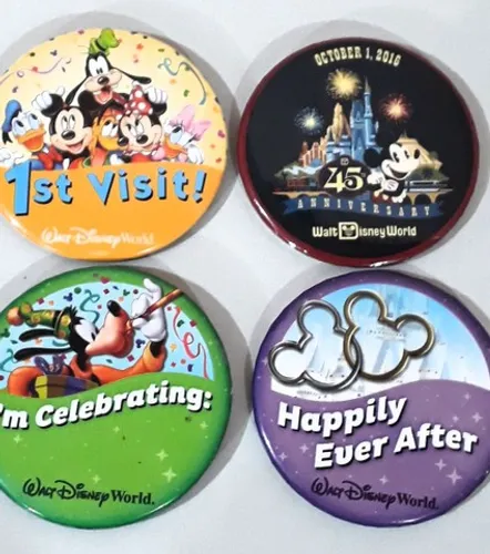 Pregador ou boton de mochila grande da Disney ( Valor por unidade )