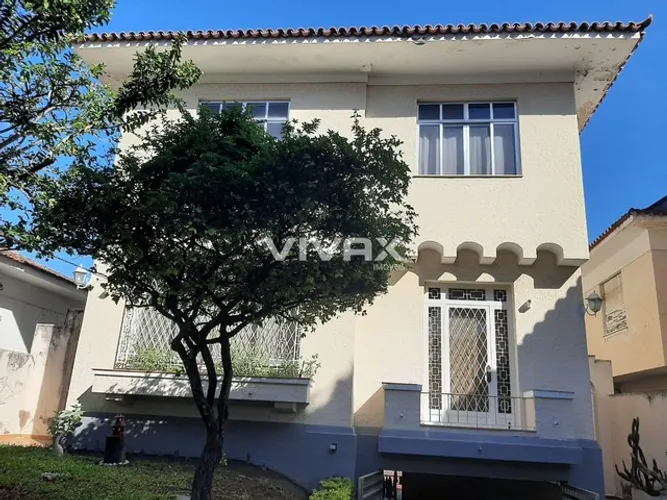 Engenho de Dentro | Casa 4 quartos, sendo 1 suite