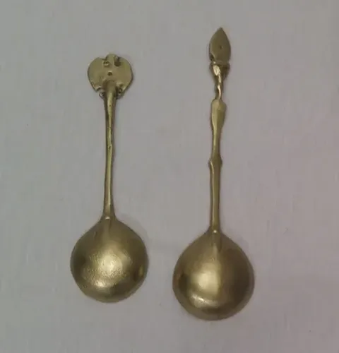 2 colheres de bronze