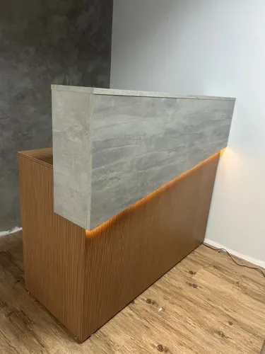 Balcão para recepção todo em MDF novo 