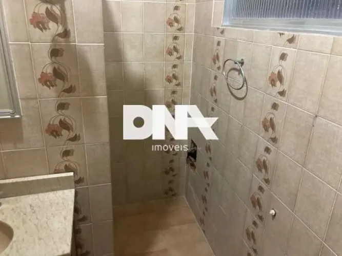 Apartamento - / Residencial / Copacabana