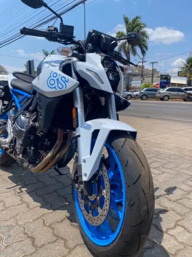 SUZUKI GSX- 8S 0KM