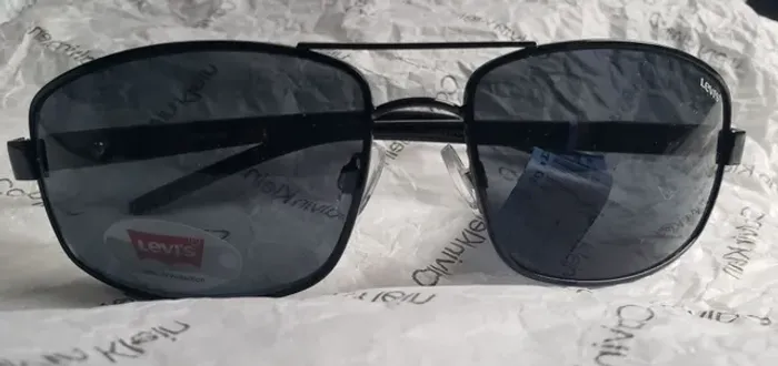 OCULOS importado Estados Unidos novo da LEVIS
