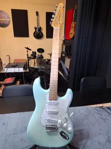 Guitarra Studebaker Stratocaster Sky Hawk Sss Faded Surf Green