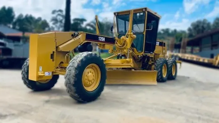 Motoniveladora Caterpillar 120H