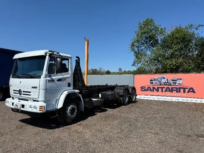 MB Mercedes-Benz 2428 6X4 2003 Truck Traçado Revisado Com Roll On Roll Off