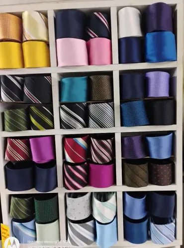 Gravatas Masculinas - Variedade de Estampas e Cores