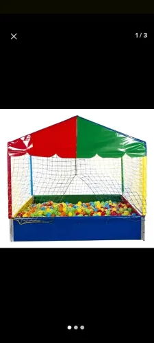 Piscina de bolinhas,1500 bolinhas,tem tatame,tem o saco para carregar as bolinhas 