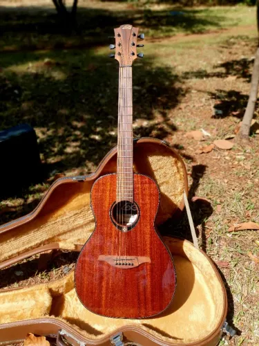Violão Lag T 90 Pe Tramontane Parlor Elétro-acustico (Com ou sem hard case)